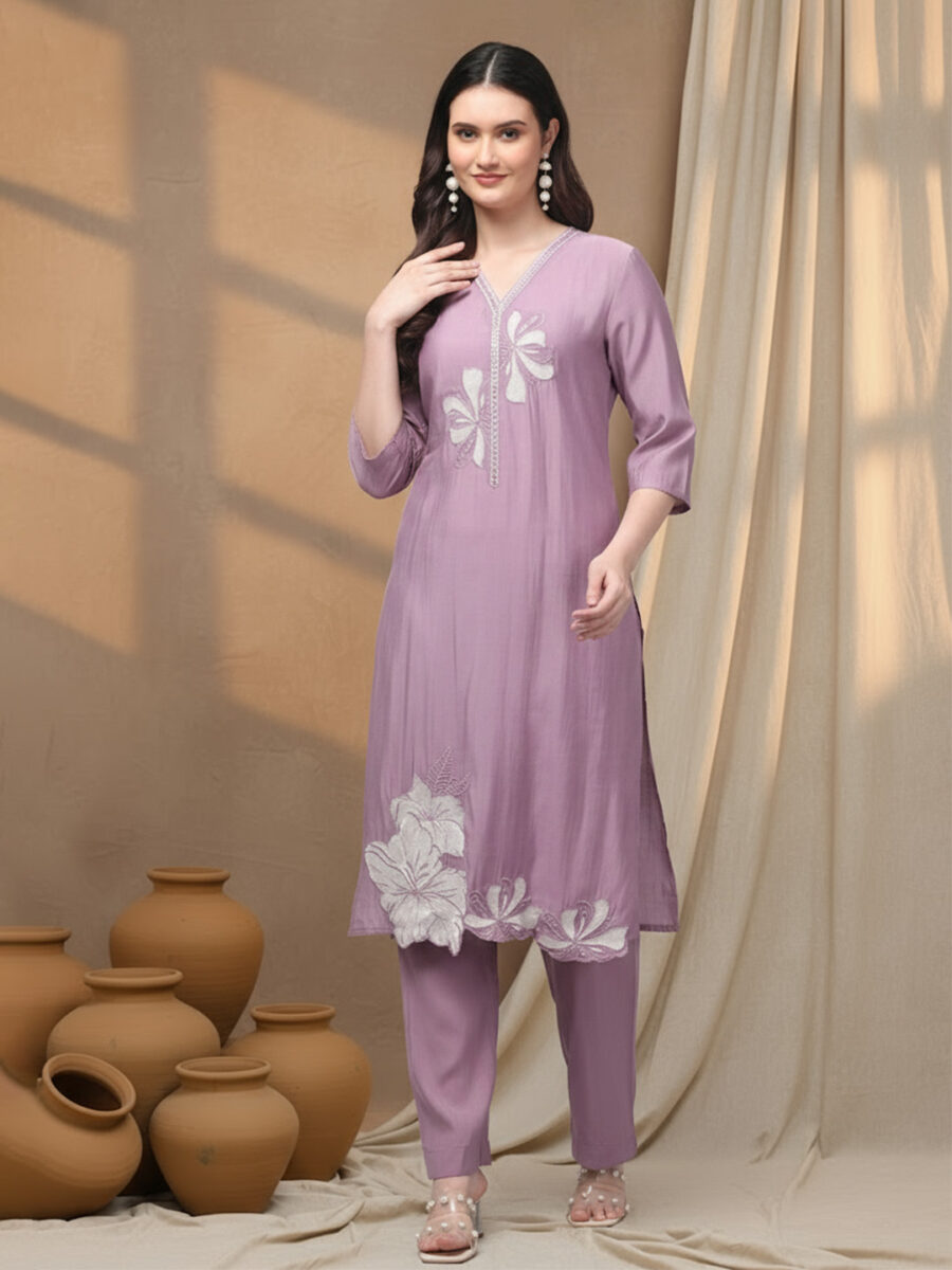 Aronita Lilac Woman Embroidered Suit Set - Image 2