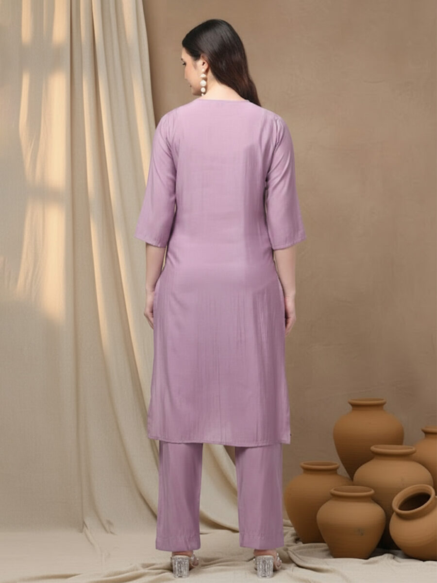 Aronita Lilac Woman Embroidered Suit Set - Image 5